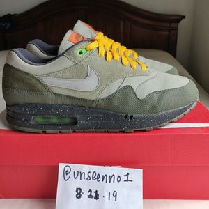 2006 air Max 1 premium "adventure pack."